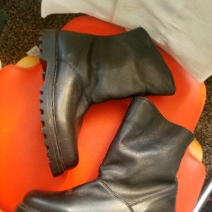 Brand new leather winter boots